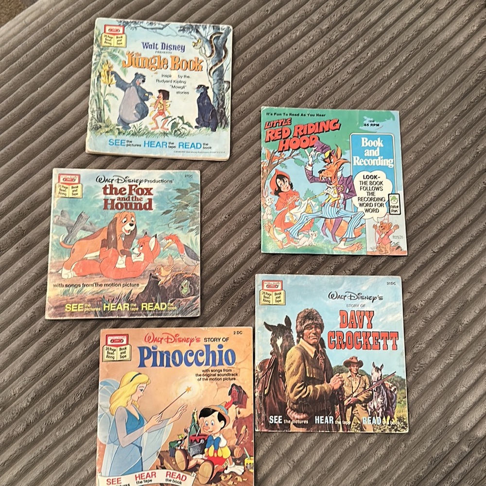 Children’s vintage read along books - no cassette tapes